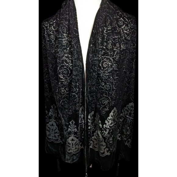 Vintage Gothic Damask Floral Velvet Burnout Scarf With Tassel Corners - Picture 1 of 5